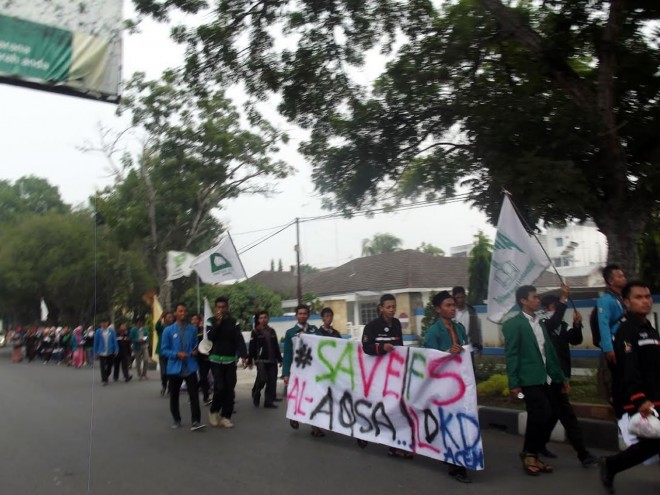 Aksi FSLDK Aceh mengutuk Israel, Sabtu (19/9/2015). (Ruslan)