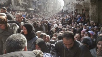Konflik di Suriah memaksa pengungsi Palestina kembali menjadi pengungsi. (reuters)