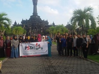 KNRP Bali menggelar Palestine Solidarity Day 2015 di Kawasan Monumen Perjuangan Rakyat Bali Bajra Sandhi, Ahad (29/11/15). (Herdian)