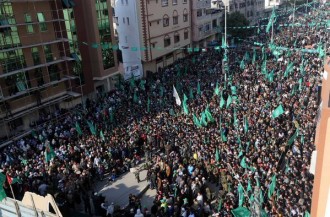Suasana jalanan di Jalur Gaza saat milad Hamas, Jumat (11/12/2015) (today's opinion)