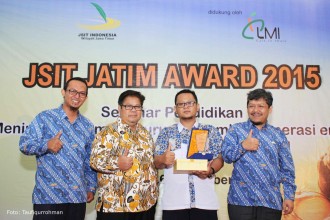 JSIT  Jawa Timur menyelenggarakan acara pemberian JSIT Jatim Award kepada insan guru SIT inovatif dan berprestasi di Jawa Timur. (Taufiqurrohman/JSIT)