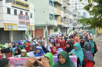 Longmarch PD KAMMI Medan tuntut 14 Februari jadi Hari Hijab Internasional. (IST)
