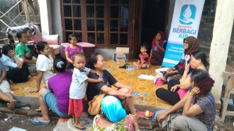Sosialisasi program hemat air di RT 4 RW 2 Kampung Kedung Bolang, Desa Muara, Kecamatan Teluk Naga, Kabupaten Tangerang. (Eka/Putri/PKPU)