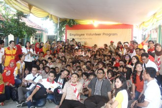 Empoyee Volunteer Day Indosat Ooredoo-PKPU di SD S Lembaga Putra Kita, Mampang Jakarta Pusat, Rabu (24/08/2016). 