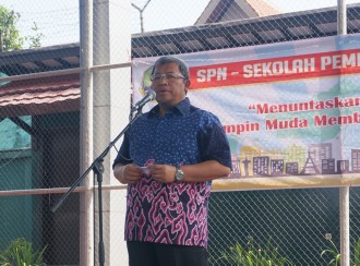 Gubernur Jawa Barat, Ahmad Heryawan membuka SPN (Sekolah Pemimpin Negarawan) sesi 4, Minggu (4/9/2016). 