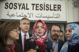 Lindsay Lohan di tengah kunjungannya ke Turki. (arabi21.com)