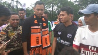 Agus Harimurti Yudhoyono  berjanji akan memenuhi harapan pengurus persija (bolaindo.com)