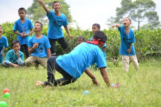 PKPU Solo ajak 50 anak yatim berwisata edukasi di Kemuning Resto Karanganyar, Ahad (6/11/2016). (Evi/Putri/PKPU)